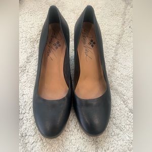 Patricia Nash Anita Block Heel Pumps, color Black, Size 7